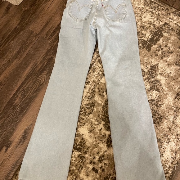 NWOT❤️ Levis Ribcage Flare High Rise Size 25 - Picture 7 of 9